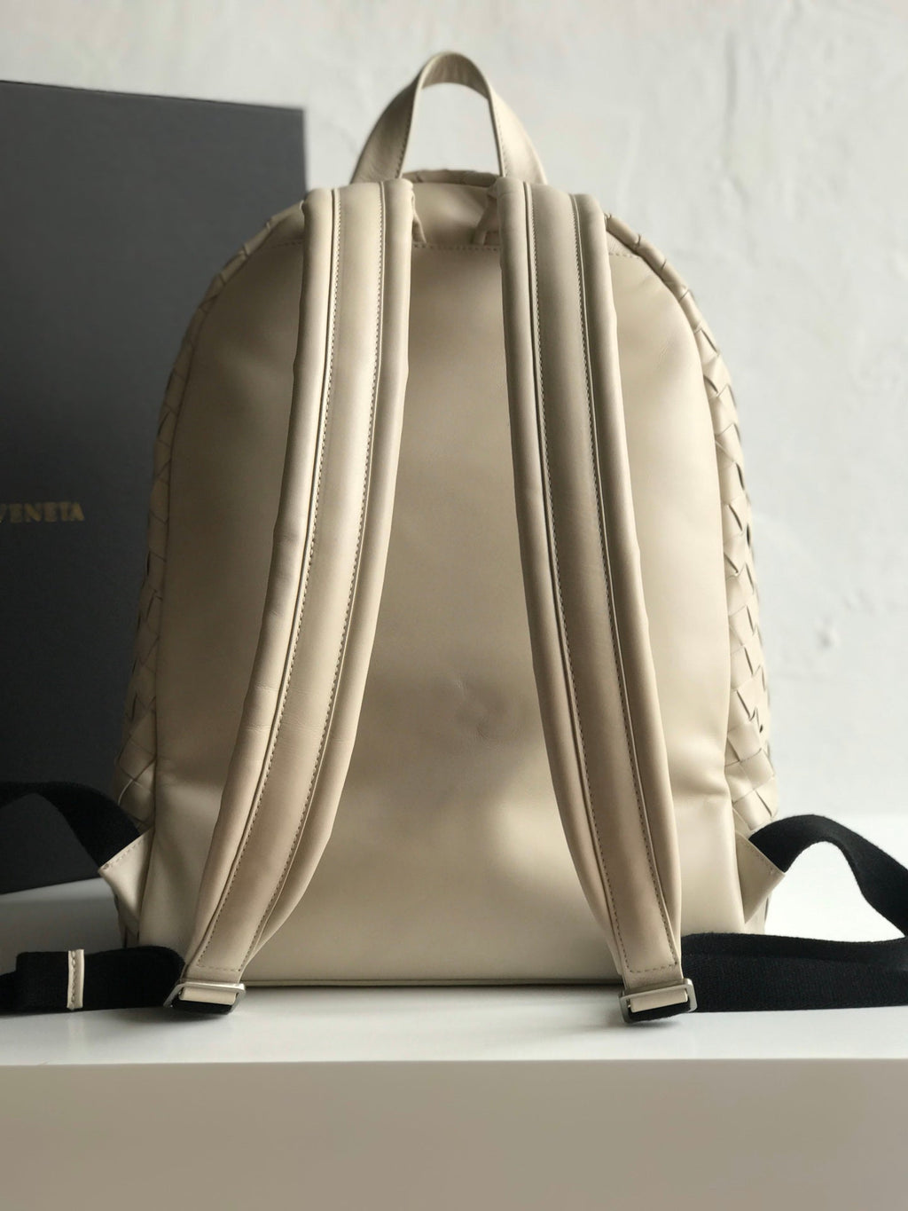 SMALL INTRECCIATO 41 BACKPACK IN BEIGE CALFSKIN