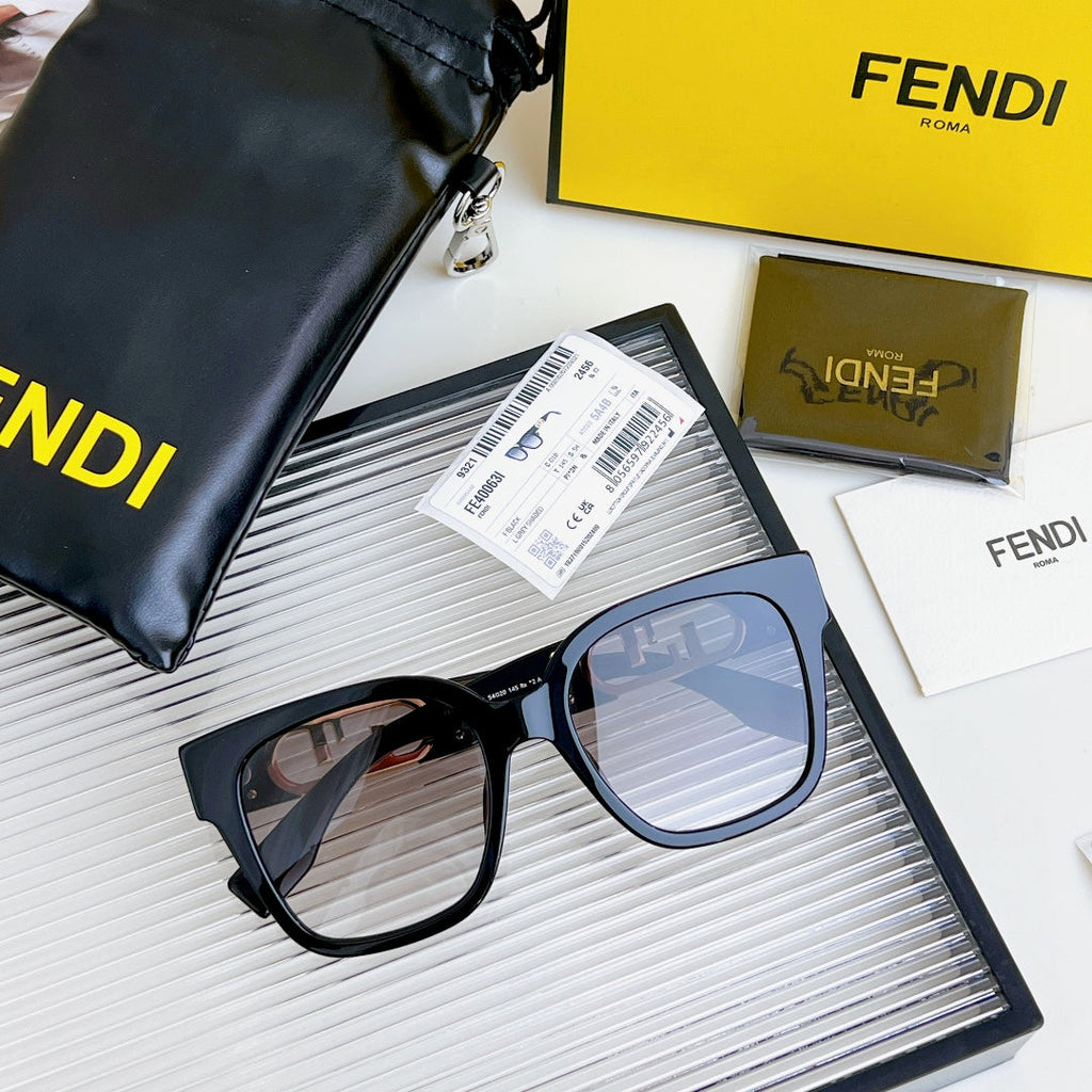 DIAGONAL SQUARE FRAME SUNGLASSES FE40063 IN ACETATE