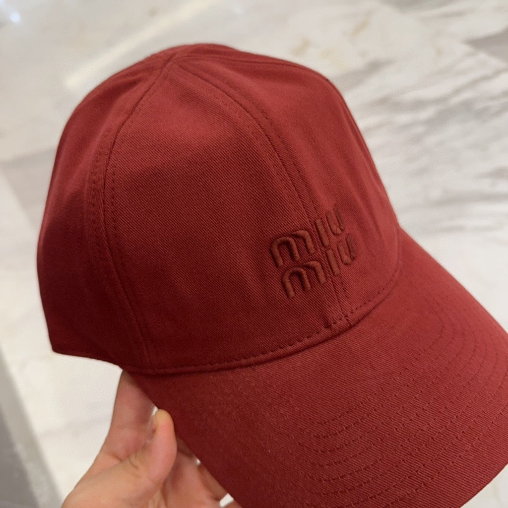 MM BASEBALL CAP IN RED FABRIC EMBROIDERED LOGO STYLE 9