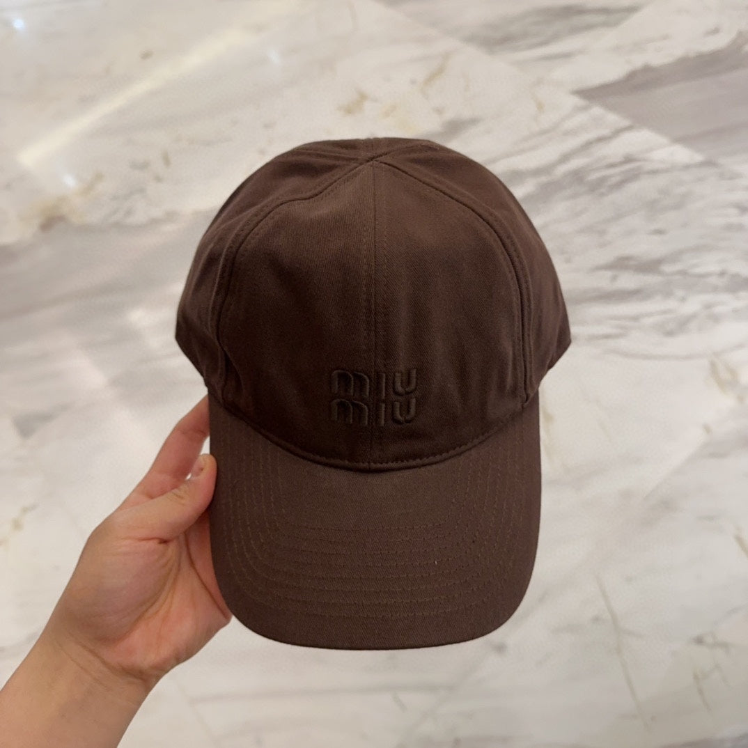 MM BASEBALL CAP IN DARK BROWN FABRIC EMBROIDERED LOGO STYLE 7