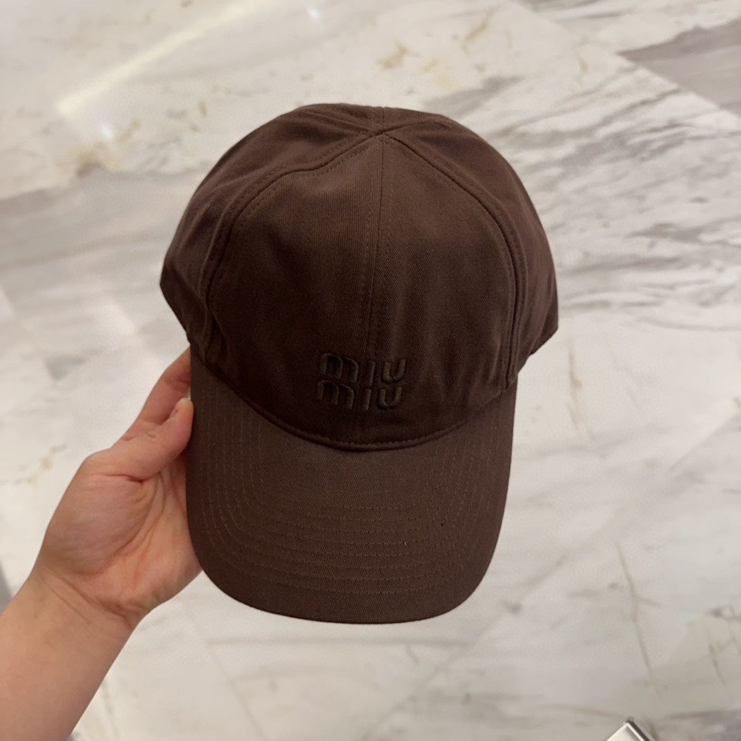MM BASEBALL CAP IN DARK BROWN FABRIC EMBROIDERED LOGO STYLE 7
