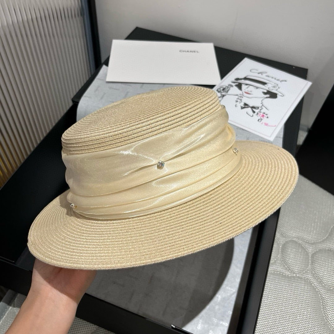 MM STRAW HAT IN LIGHT BEIGE WITH RHINESTONE EMBELLISHED