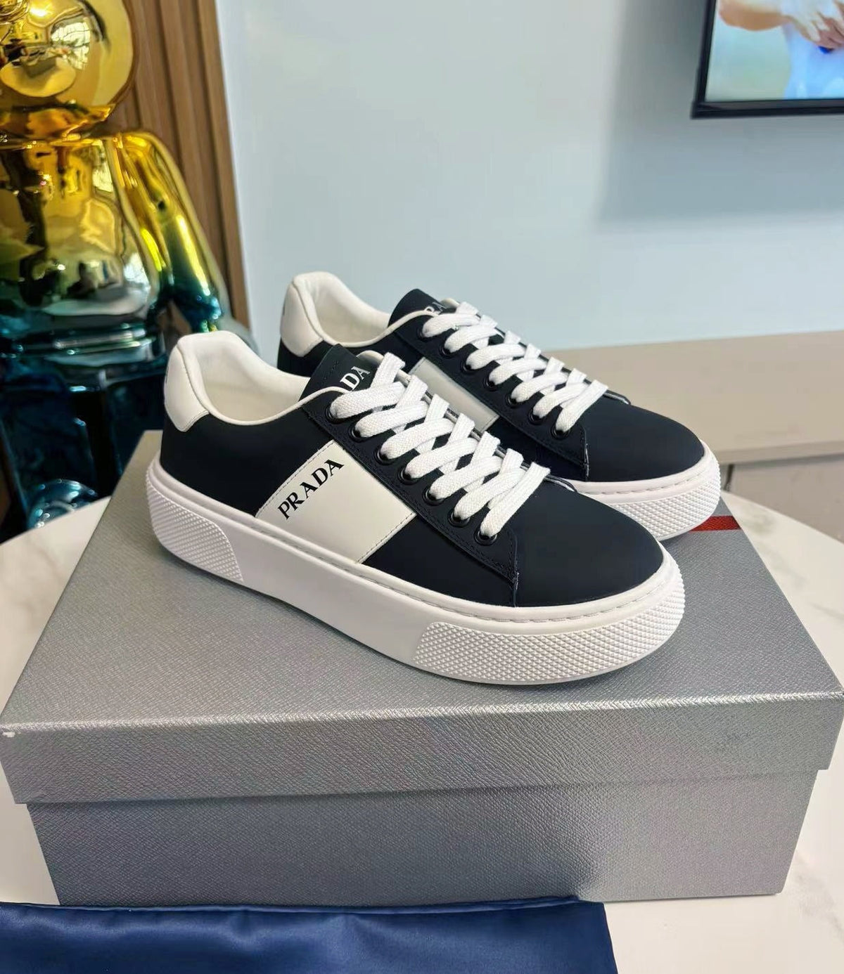 PRADA 25S LEATHER LOGO OUTLET SNEAKERS BLUISH BLACK CALFSKIN