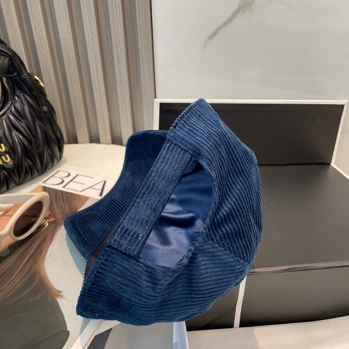 MM BASEBALL CAP IN NAVY BLUE VELVET
