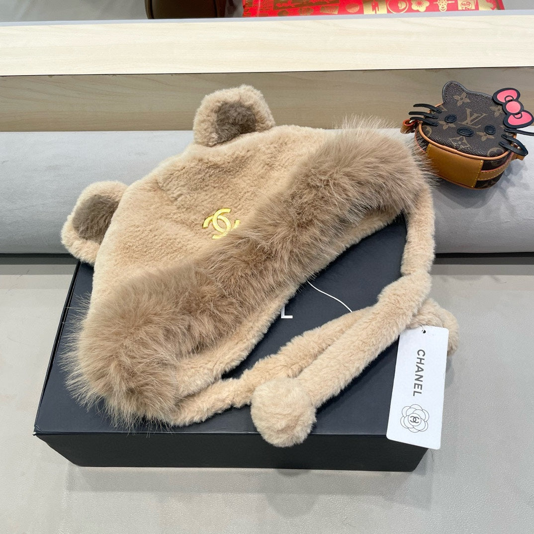 CHANEL BEANIE HAT IN CAMEL BROWN LAMB FUR 426238