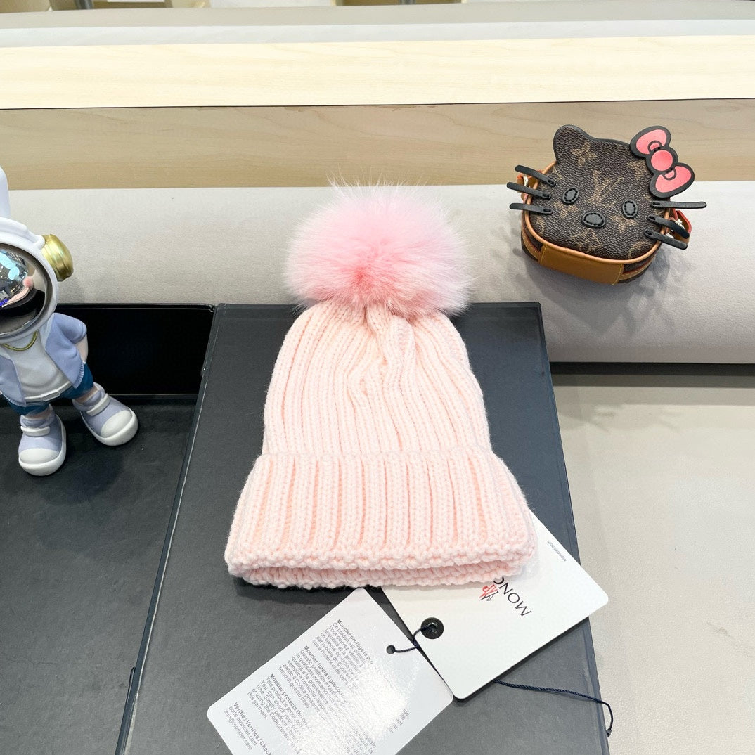 WOOL BEANIE WITH POM POM LIGHT PINK 435047