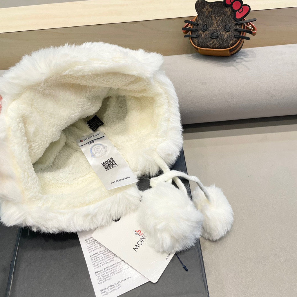 BEANIE HAT IN WHITE WOOL AND FLEECE 436749