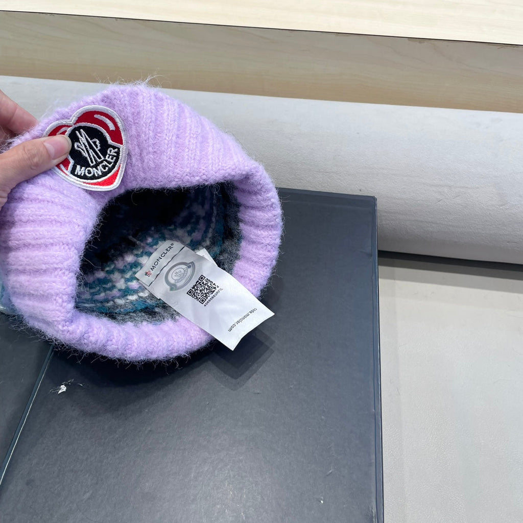 BEANIE HAT IN COLORFUL WOOL 438146