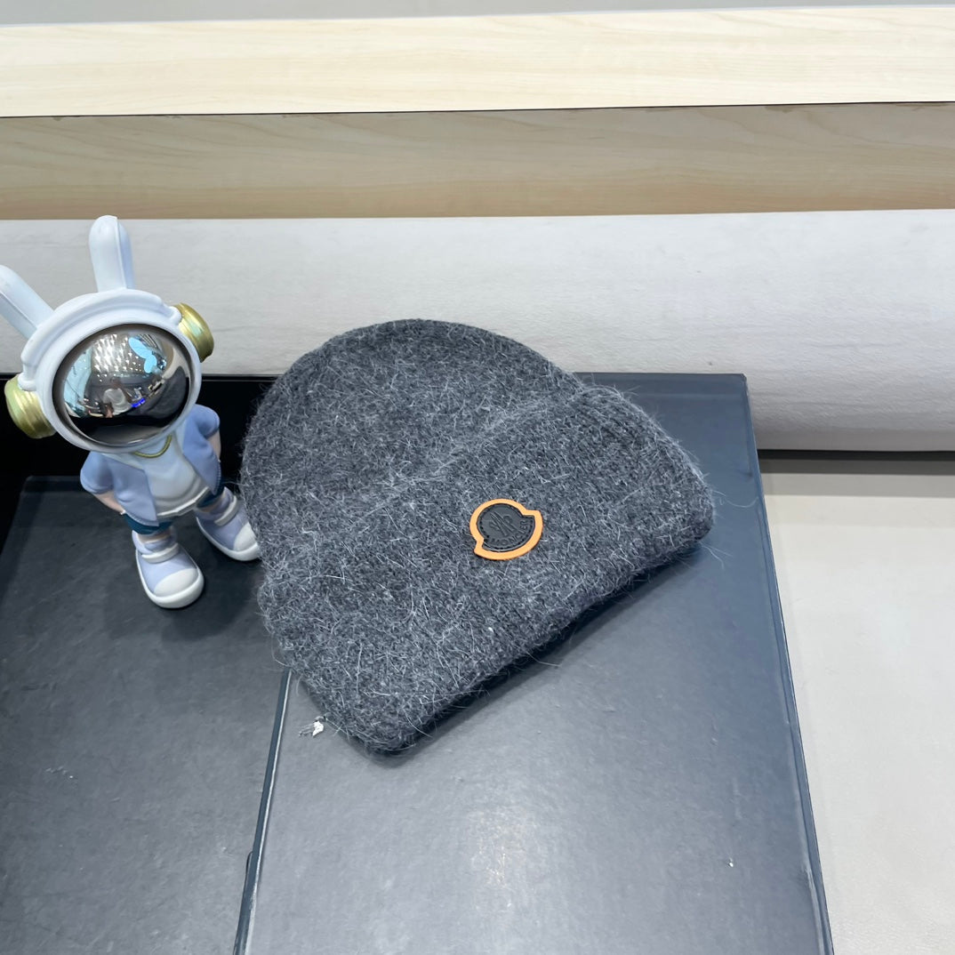 BEANIE HAT IN GRAPHITE GRAY WOOL 438121