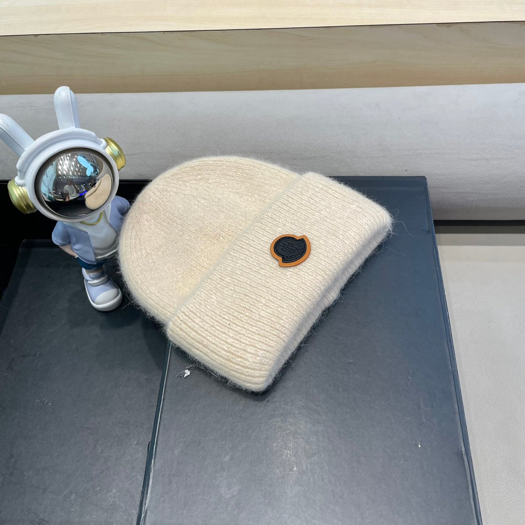 BEANIE HAT IN BISQUE BEIGE WOOL 438122