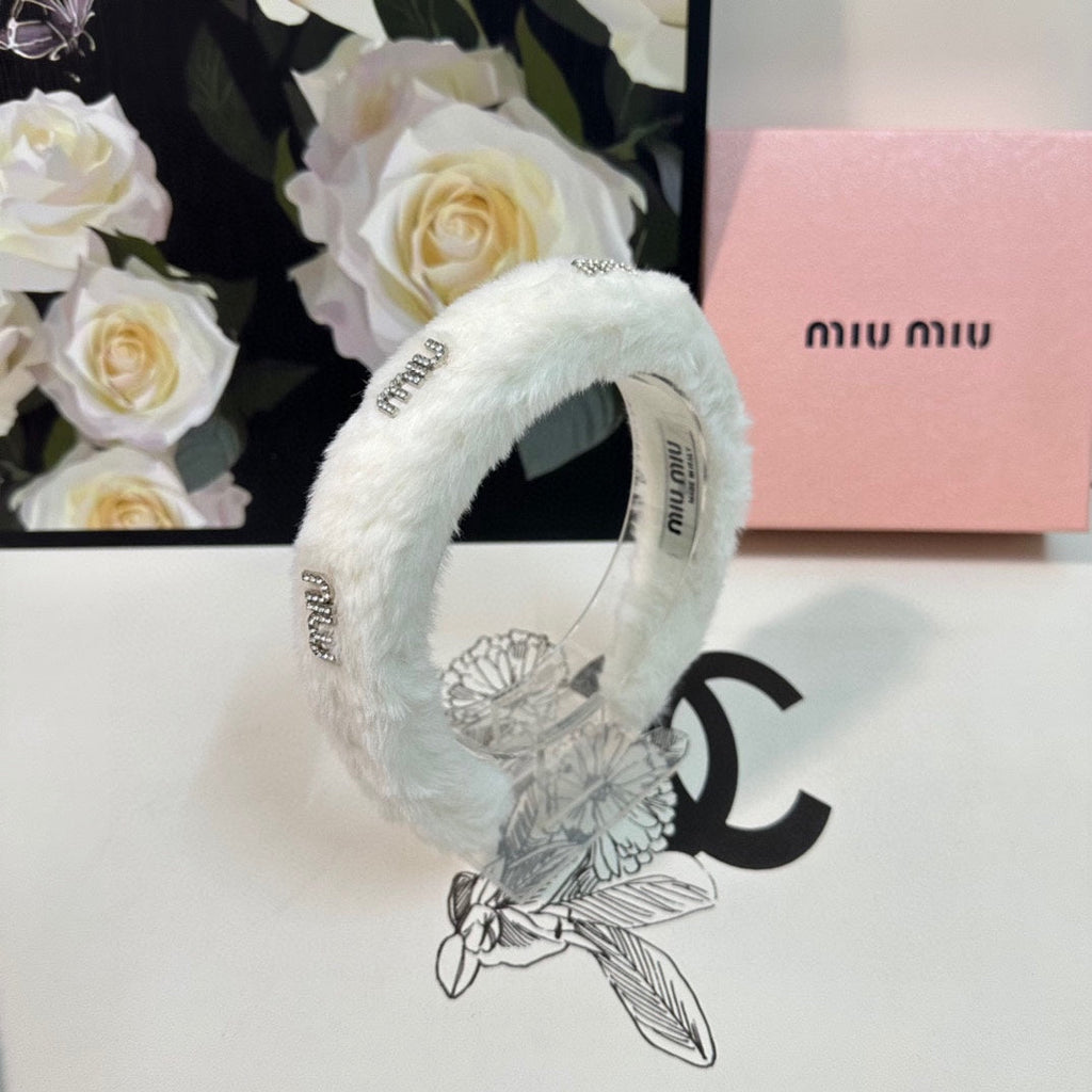 THICK HEADBAND WITH DIAMOND LOGO IN WHITE PLUSH FABRIC 412483