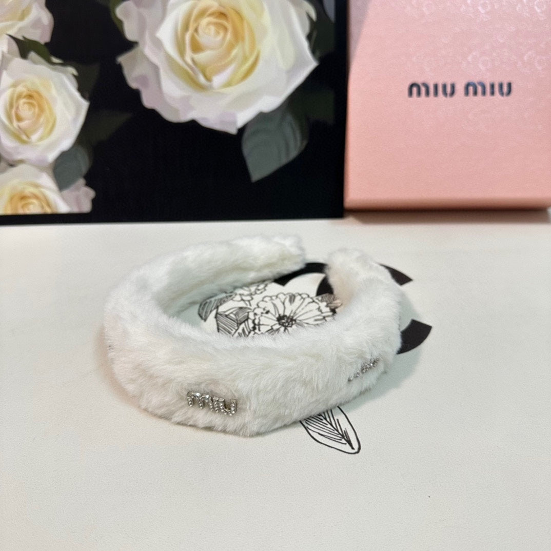 THICK HEADBAND WITH DIAMOND LOGO IN WHITE PLUSH FABRIC 412483