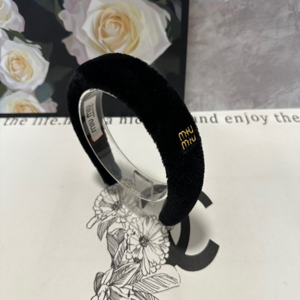 HEADBAND IN BLACK PLUSH FABRIC 423599
