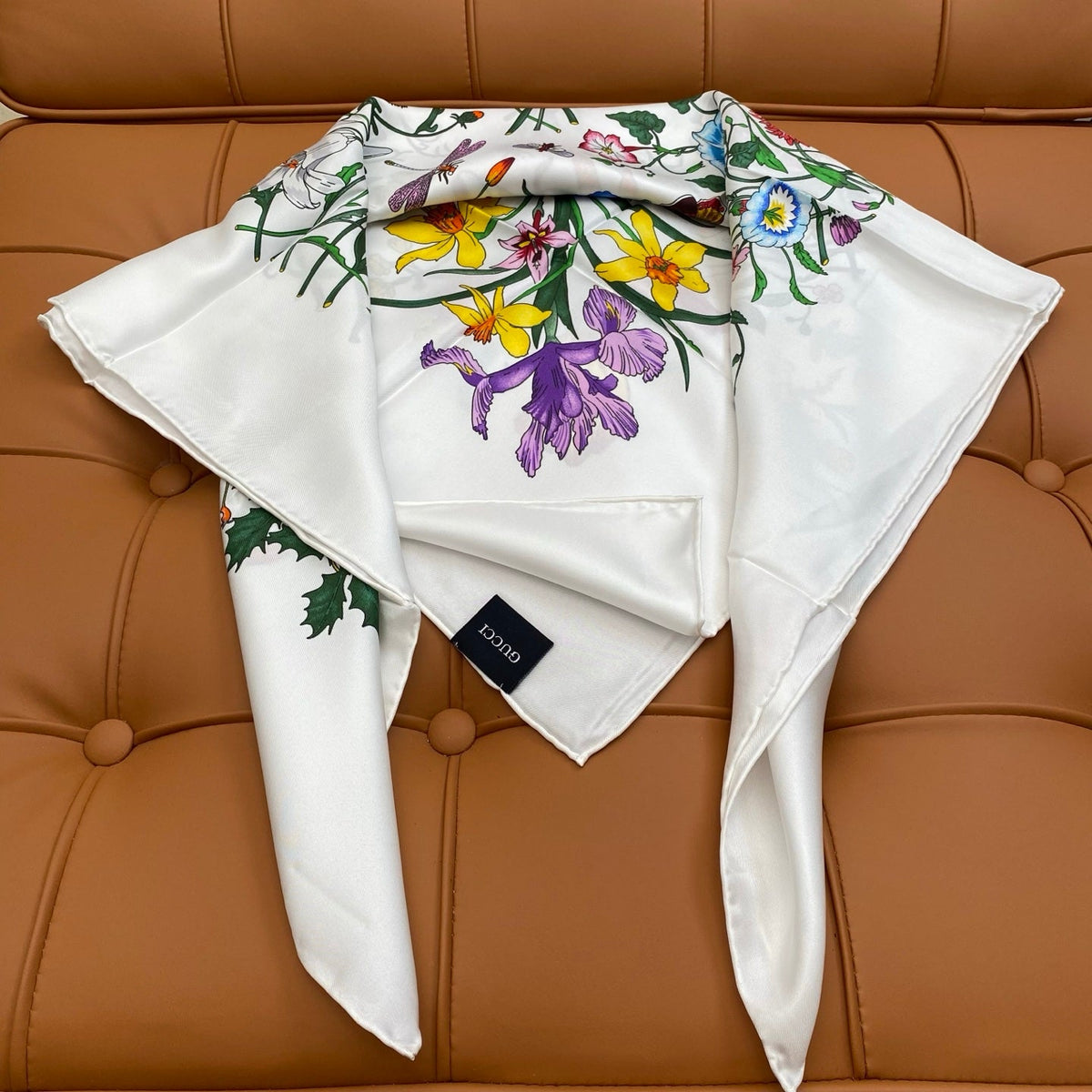 GUCCI 25S SCARF 90 IN SILK 718504