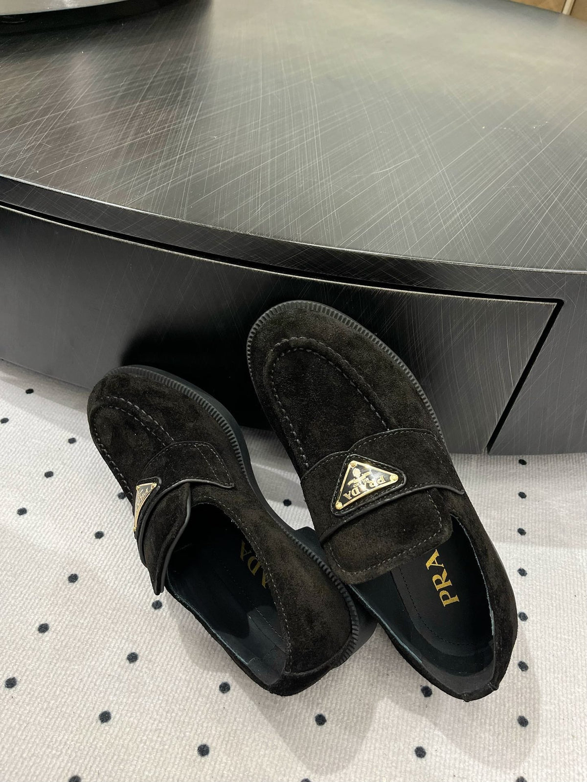 PRADA TRIANGLE LOGO LOAFER IN BLACK SUEDE