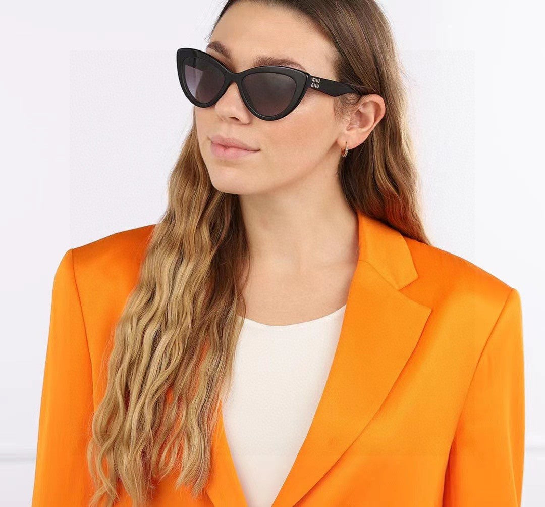 GLIMPSE CAT EYE SUNGLASSES 555886 IN BLACK ACETATE