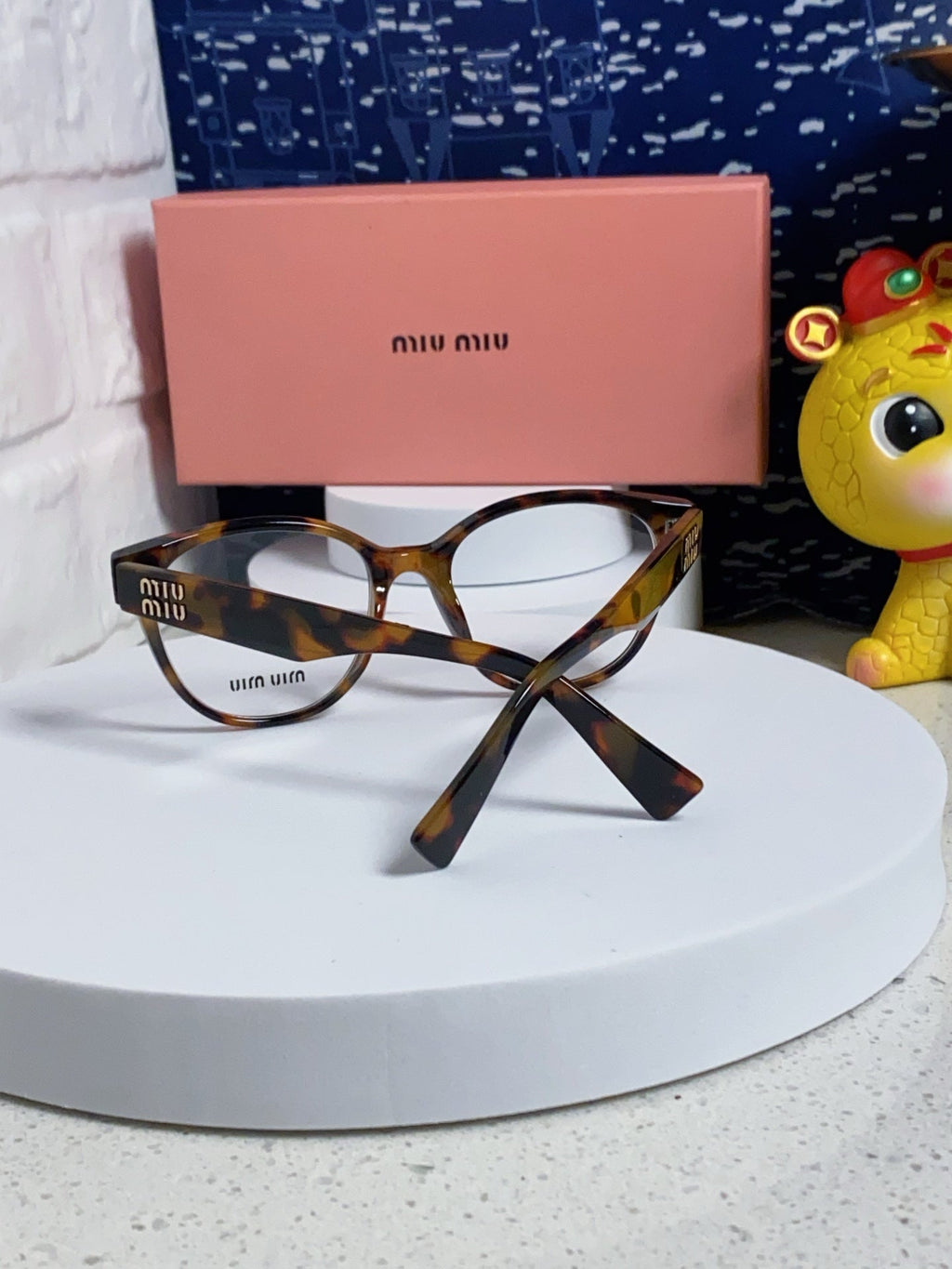 RUNWAY SUNGLASSES 567506 IN HAVANA ACETATE BRONZE LOGO