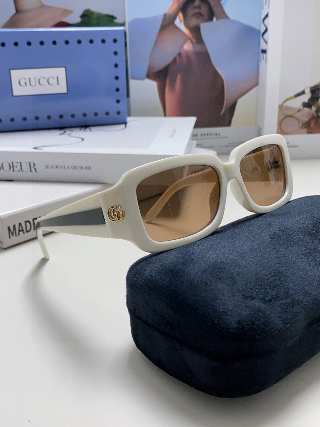 RECTANGULAR FRAME SUNGLASSES 570237 IN ACETATE