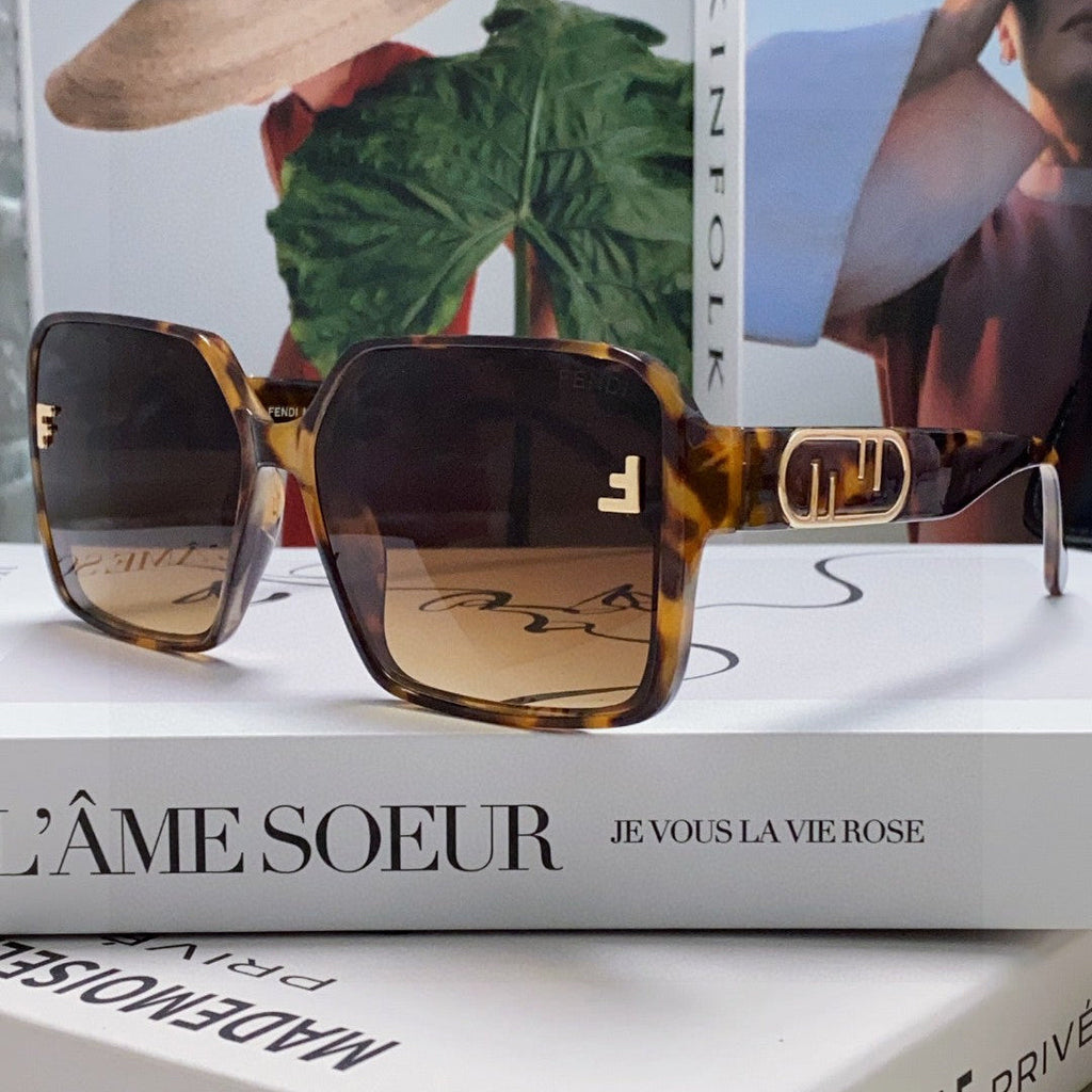 EMBOSSED LOGO FF DIAMONDS SQUARE FRAME SUNGLASSES 575798 IN ACETATE