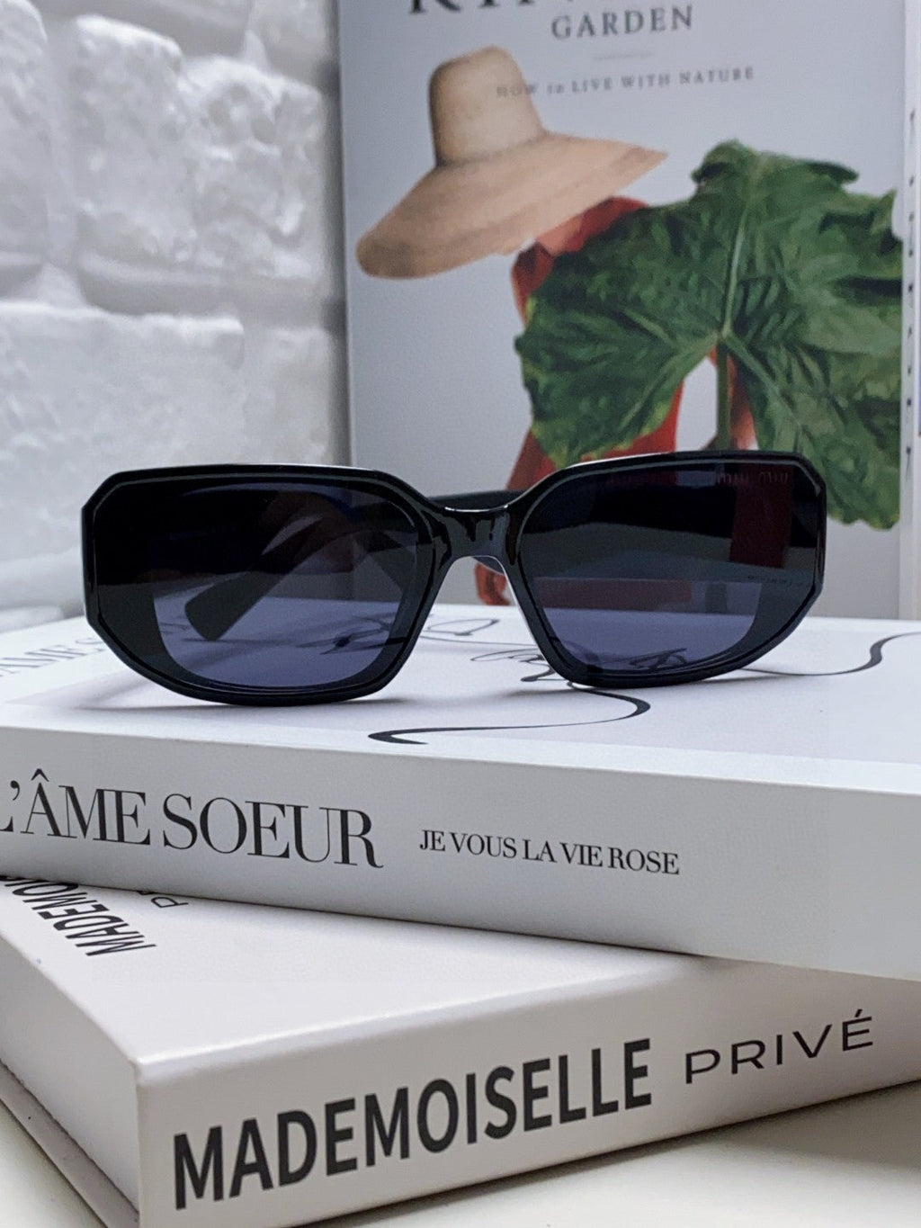 GLIMPSE SUNGLASSES 576821 IN BLACK ACETATE