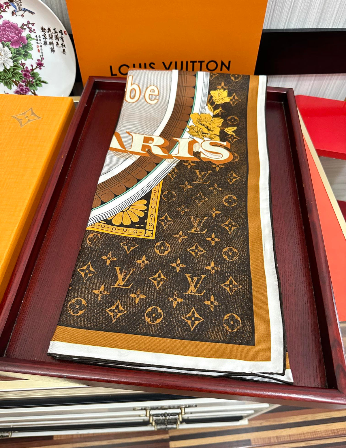 LOUIS VUITTON LV SCARF 90 CM IN SILK 730534