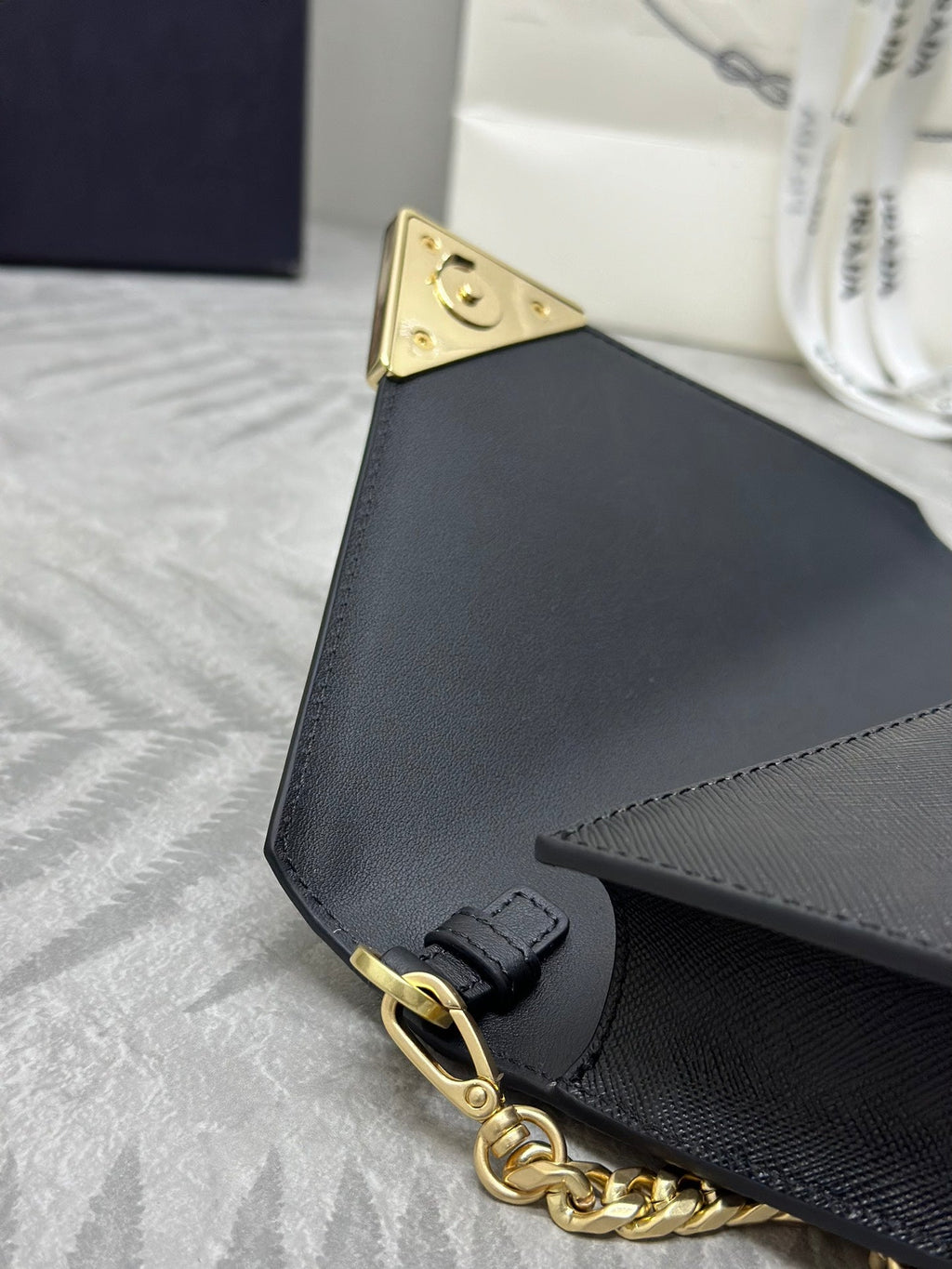 PRADA 25S SAFFIANO SHOULDER BAG 21 IN BLACK CALFSKIN GOLD HARDWARE