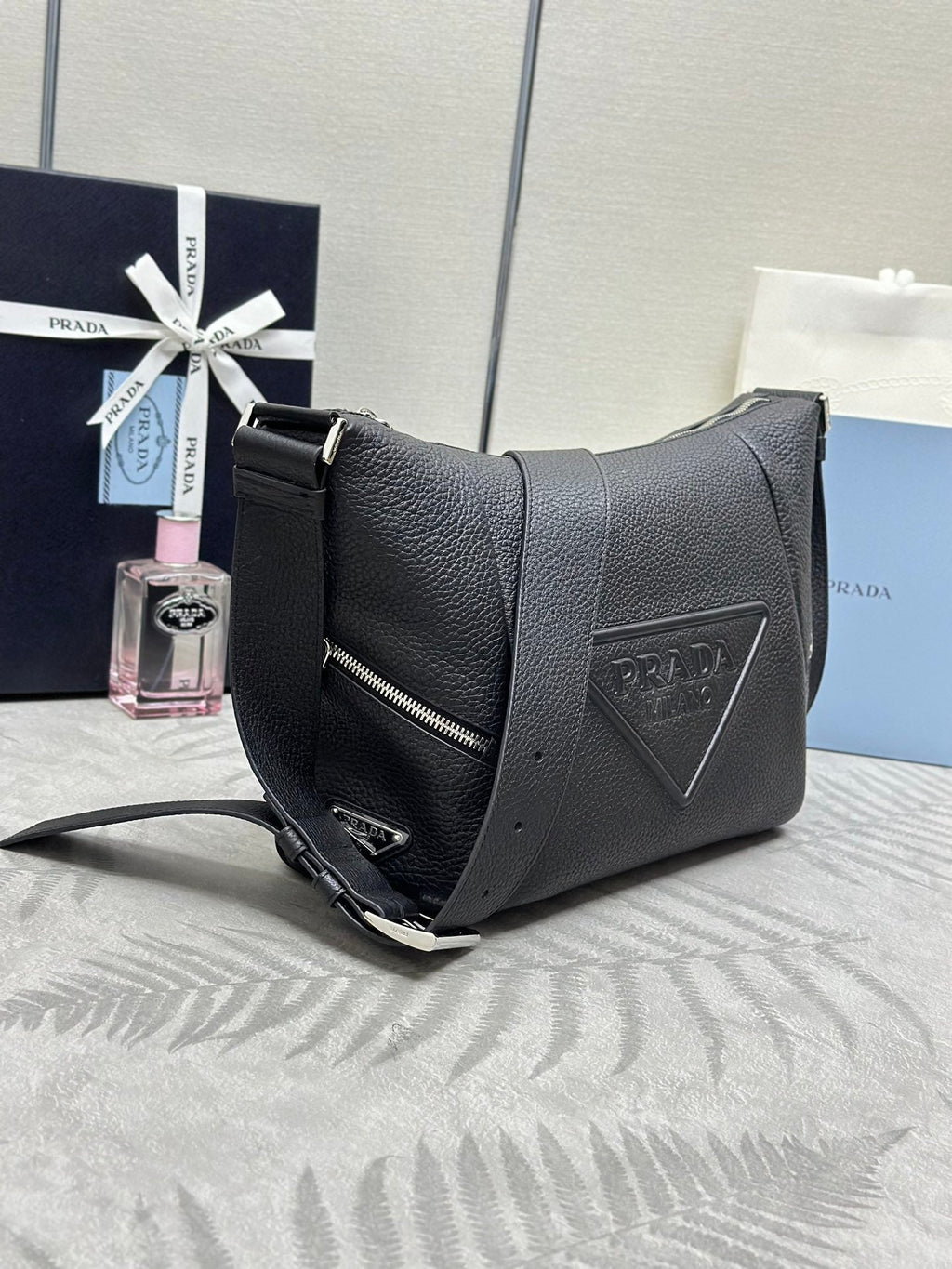 PRADA 25S SHOULDER STRAP BAG 26 IN BLACK CALFSKIN SILVER HARDWRE