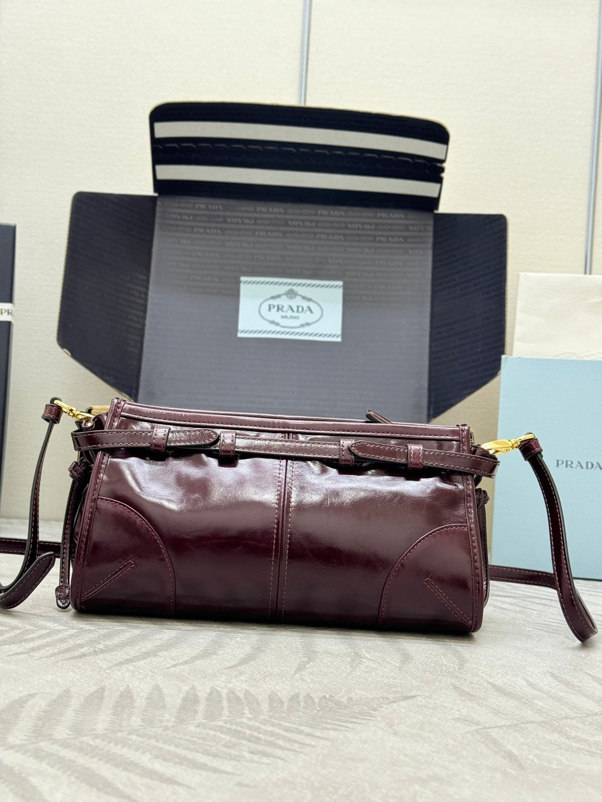 PRADA 25S BONNIE SMALL SHOULDER BAG 26 IN BURGUNDY GLOSSY CALFSKIN GOLD HARDWRE