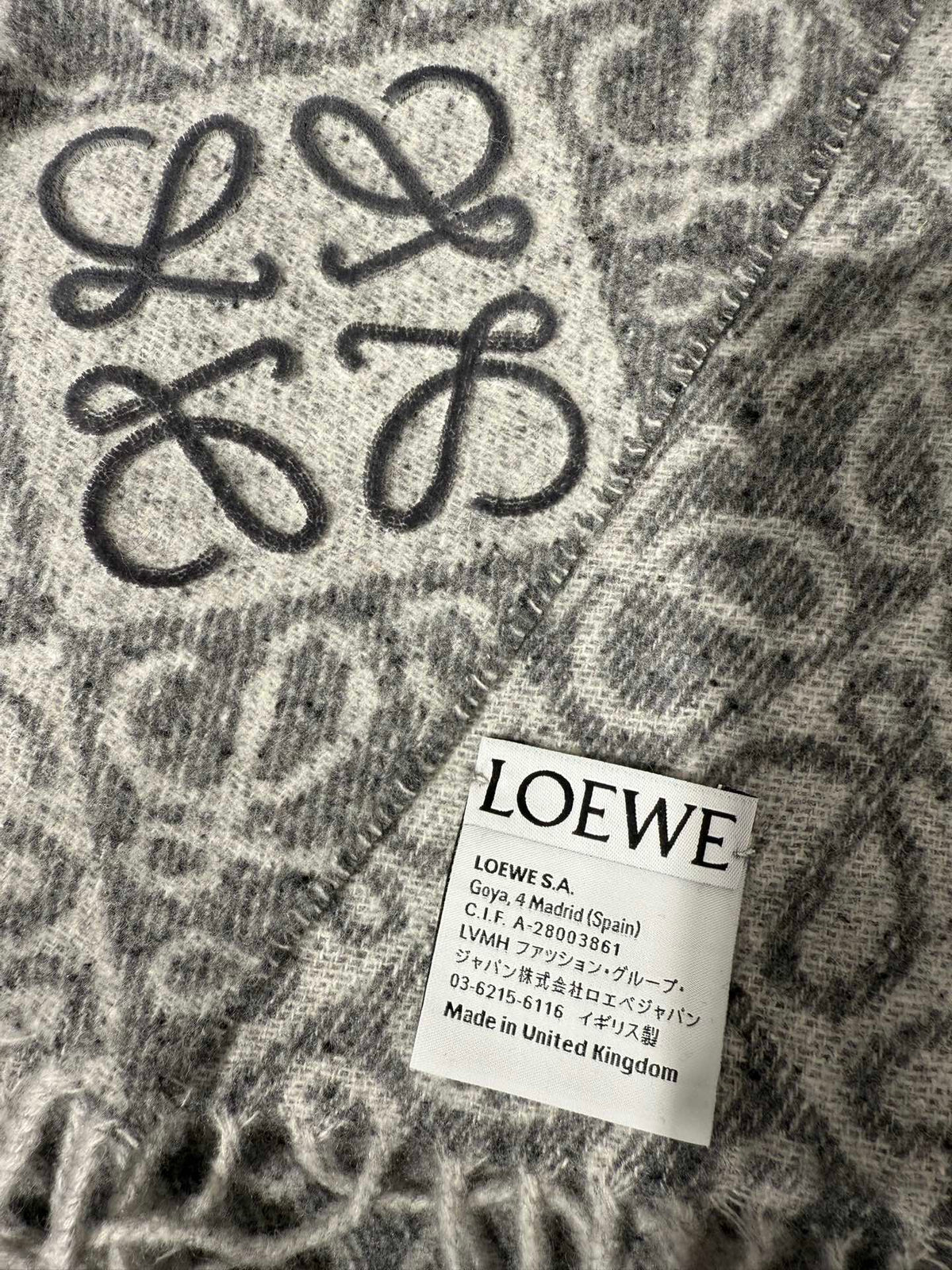 LOEWE 25S SCARF 180 IN CASHMERE WOOL 706574